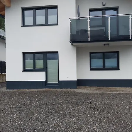 Holzknecht Appartement *