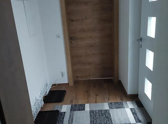 Holzknecht Apartment *