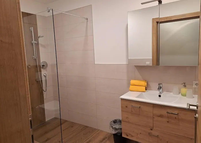 Holzknecht Apartment Langenfeld