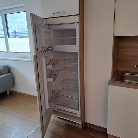 Holzknecht Apartment *